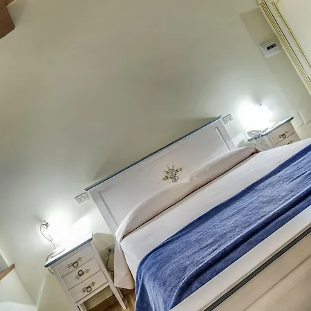 Semesteranläggning (resort) La Castellaia 3*