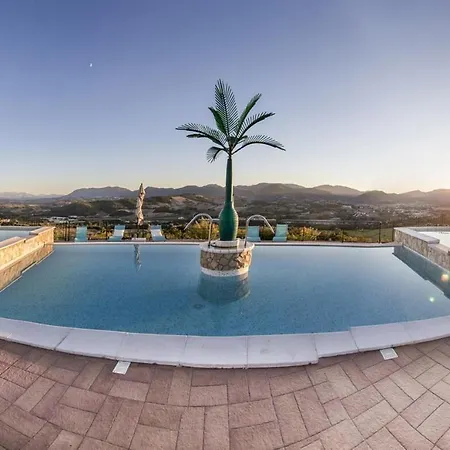 La Castellaia Semesteranläggning (resort) 3*