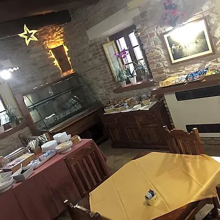אתר נופש La Castellaia 3*