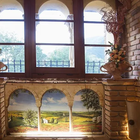 Semesteranläggning (resort) La Castellaia 3*